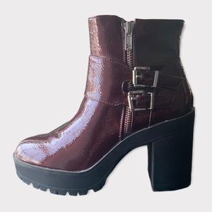 Forever 21 Chunky Heels Pleather Maroon with Zipper and Buckle Accents Size 6